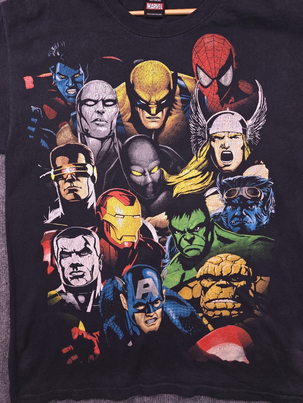 Distressed‎ Marvel Comics Mad Engine Graphic T-Shirt Avengers X-Men Fits Large
